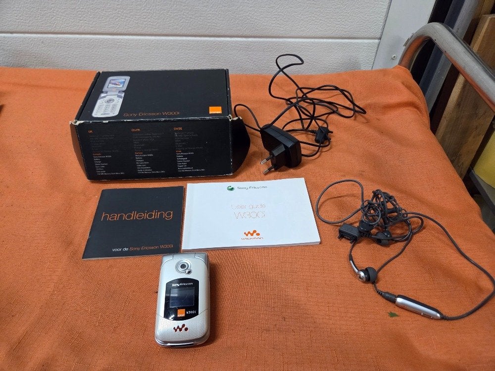 telefoon sony ericsson W330i, Ophalen of Verzenden, 'T Olde Gre-j, Info@toldegrej.nl, Endepoelstraat 20f Didam