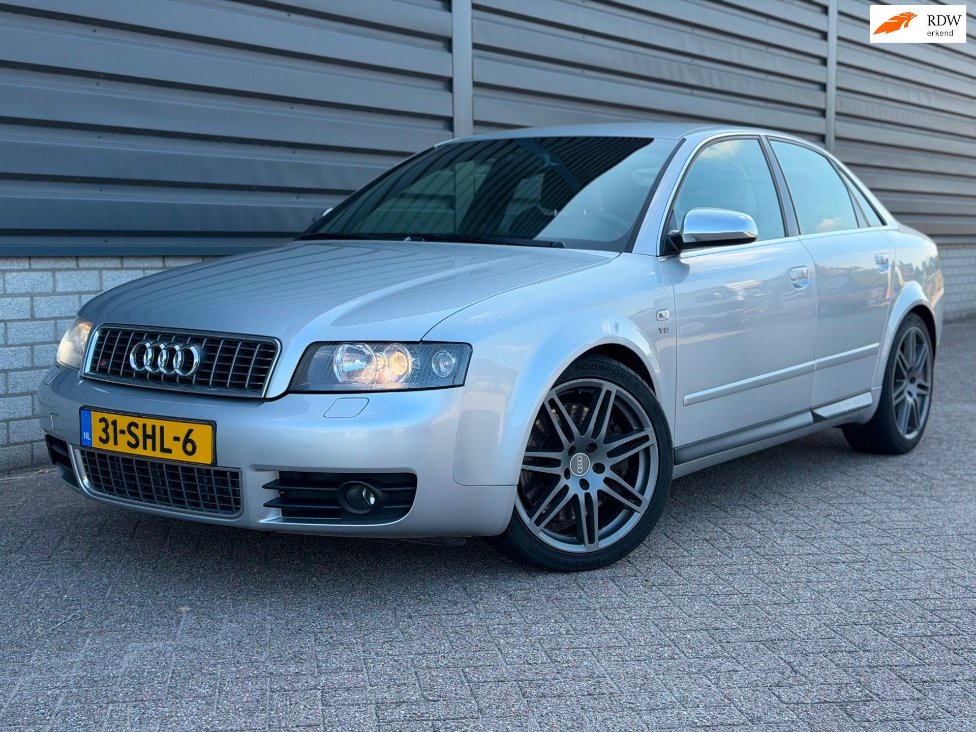 Audi A4 Limousine 4.2 V8 quattro S4 Exclusive 28.000 KM !, Auto's, Gebruikt, A4, 10 km/l, Bedrijf