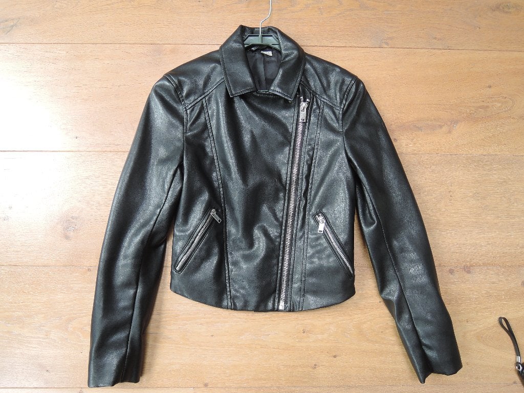 Kort leren (kunst leer) jasje maat XXS H&M, Kleding | Dames, H&M, Zwart, Ophalen of Verzenden, Zo goed als nieuw