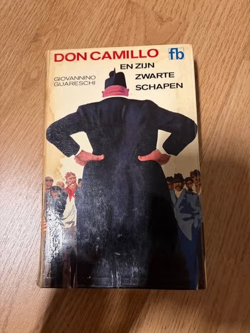 Don Camillo en zijn Zwarte Schapen - Giovannino Guareschi, Ophalen of Verzenden, Zo goed als nieuw
