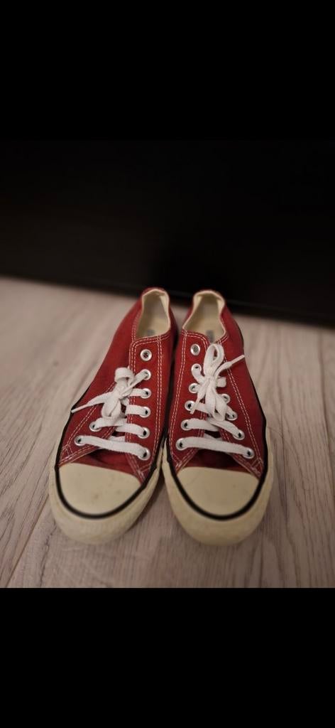 Rode Converse All Stars - Maat 37.5, Kleding | Dames, Schoenen, Converse, Ophalen of Verzenden, Sneakers of Gympen, Gedragen