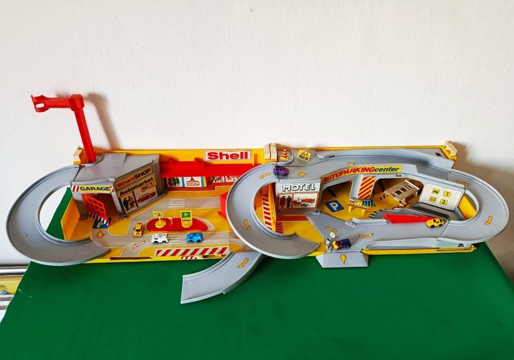 Vintage Garage City Service Shell, Drie of vier spelers, Verzenden, Gebruikt, Shell