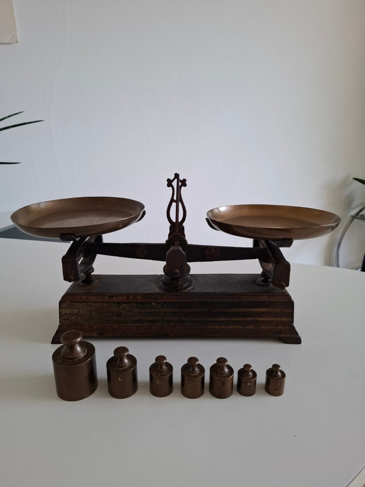 Antieke Franse Roberval weegschaal (5 kg) met complete set i, Antiek en Kunst, Ophalen of Verzenden