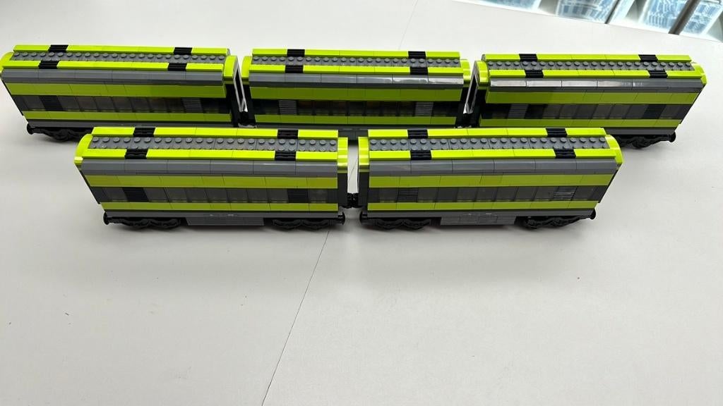 SB2367 Lego MOC passagierswagon, Ophalen of Verzenden, Zo goed als nieuw