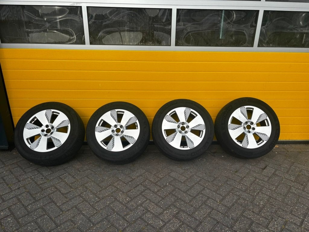 Set originele Audi e-tron velgen met Michelin zomerbanden, Gebruikt, 255 mm, Banden en Velgen, Personenwagen