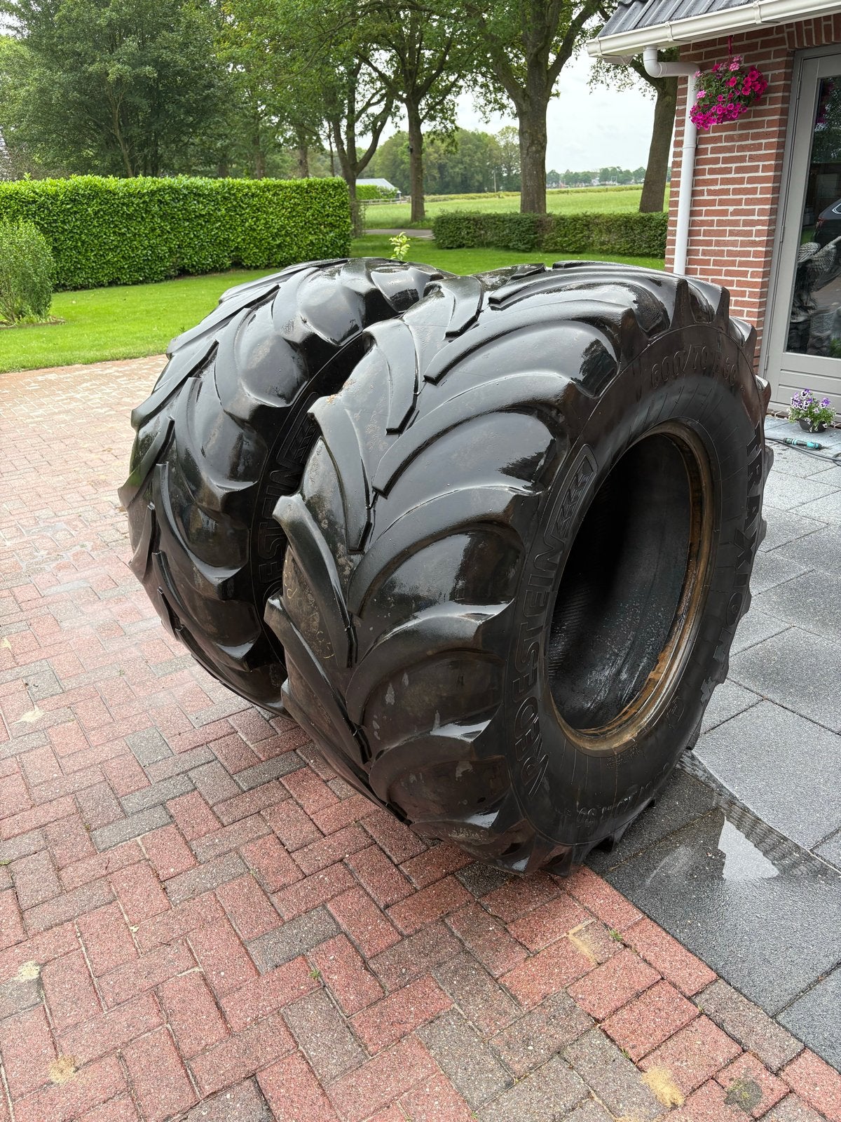 Vredestein Traxion 600/70 R30 tractorbanden (2 stuks), Zakelijke goederen, Ophalen