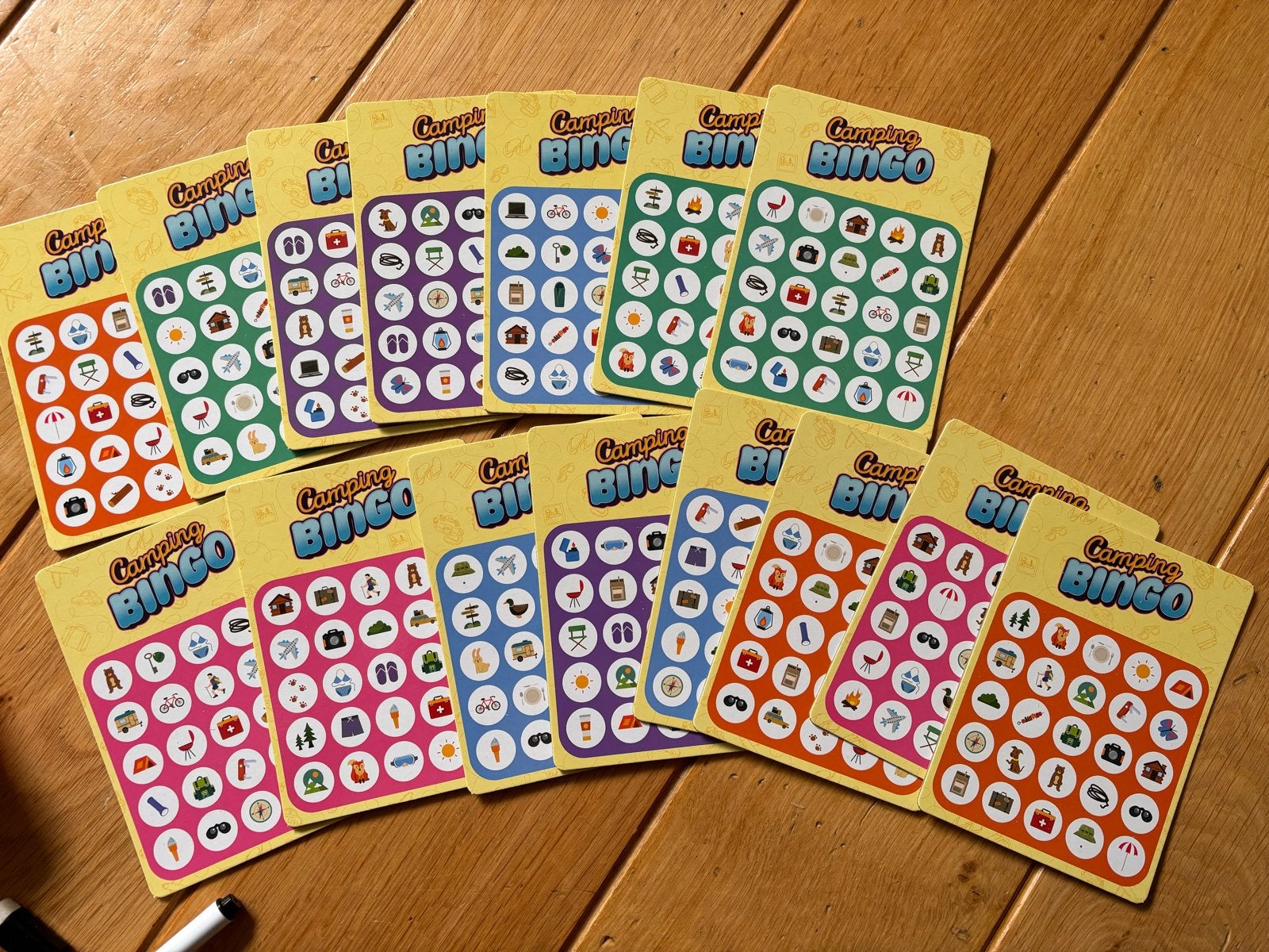 Nieuw Camping Bingo spel voor urenlang plezier!, Vijf spelers of meer, Ophalen of Verzenden, Nieuw, Reisspel