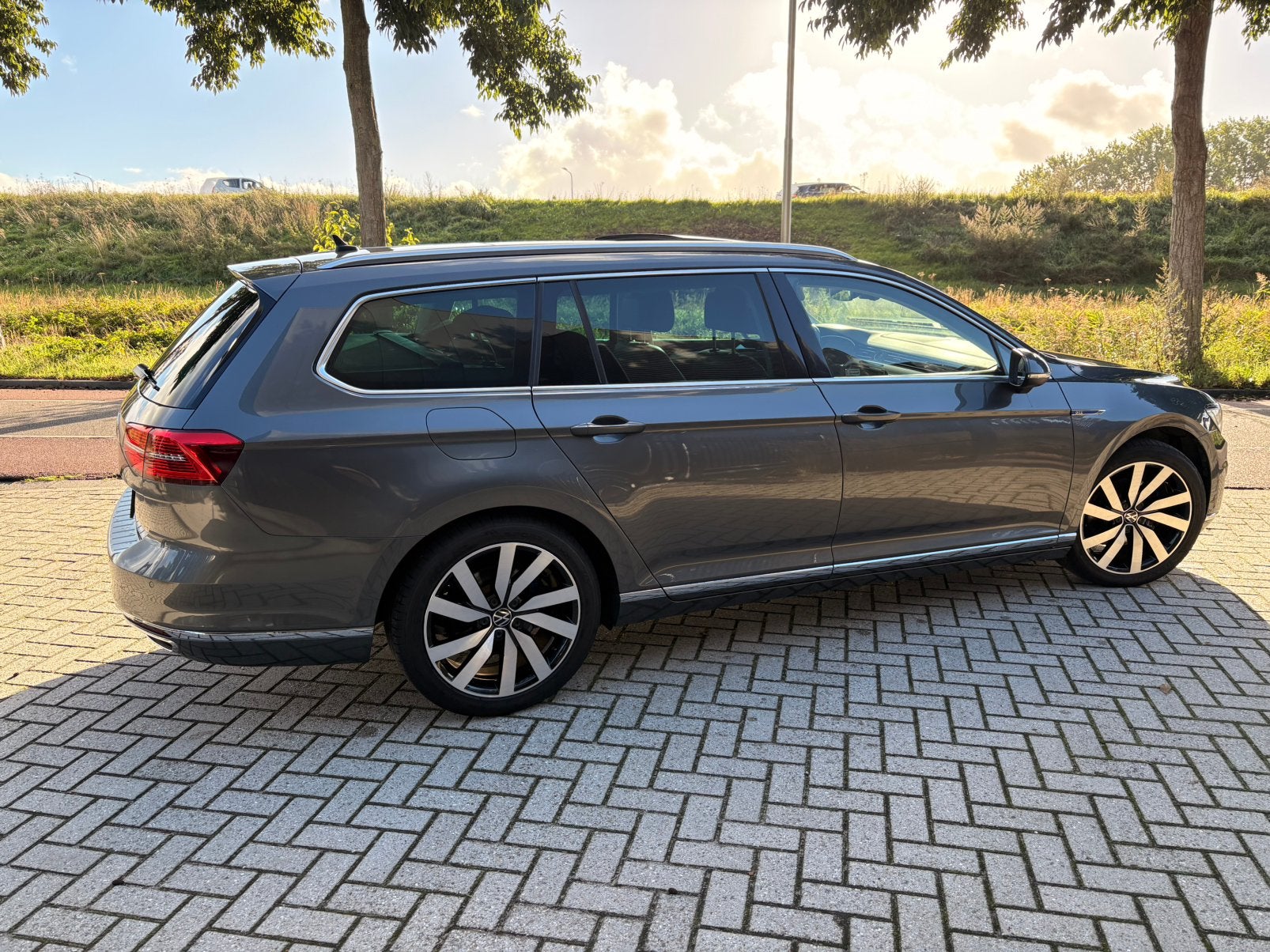 VW Passat GTE | Automaat | Panodak | 360°Camera | Schadevrij, Auto's, Zwart, Verwarmde buitenspiegels, Origineel Nederlands, 1600 kg