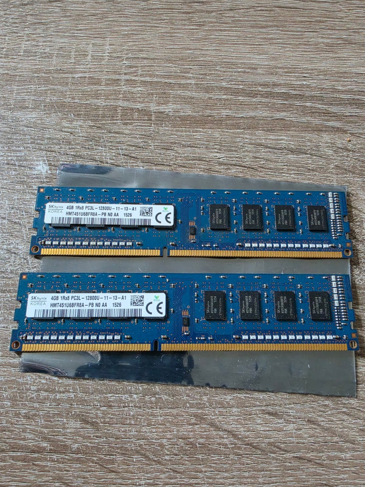 SK Hynix 2x4GB DDR3 RAM PC3L-12800U (8GB totaal), Gebruikt, Server, 8 GB, DDR3
