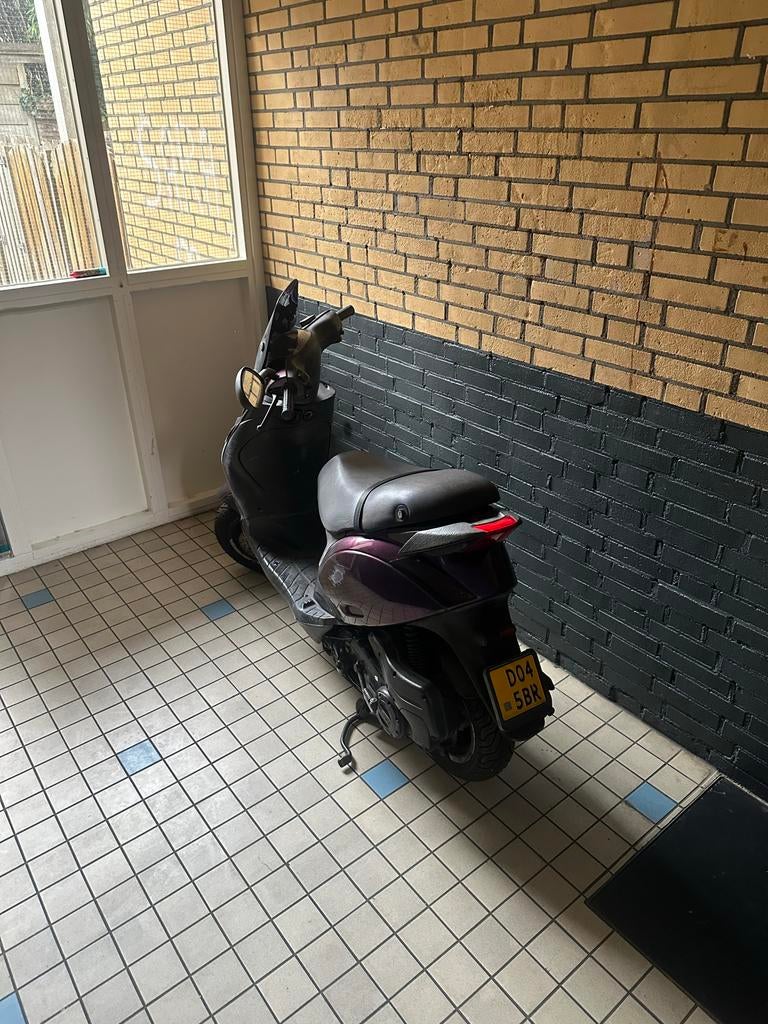 Piaggio Zip Scooter - Paars/Zwart, Fietsen en Brommers, Scooters | Piaggio, Ophalen, Gebruikt, Maximaal 45 km/u, Zip