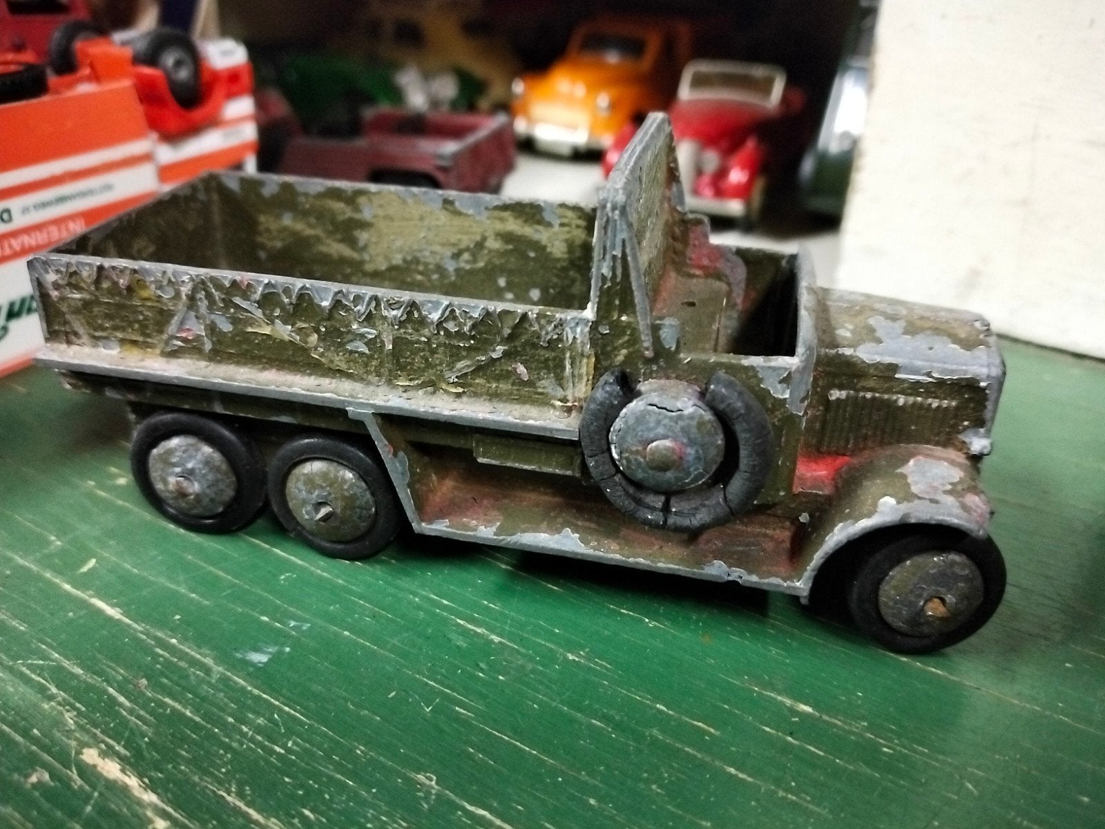 Prewar dinky toys 151B six wheeled truck, Ophalen of Verzenden, Gebruikt, Auto, Dinky Toys