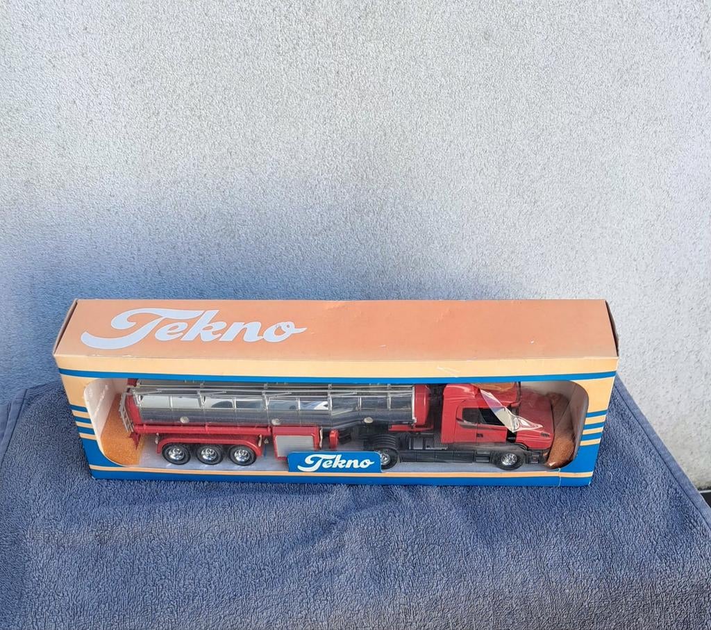 Tekno Tankwagen Scania vrachtwagen model in doos 1/50, Ophalen of Verzenden, Nieuw, Bus of Vrachtwagen, Tekno