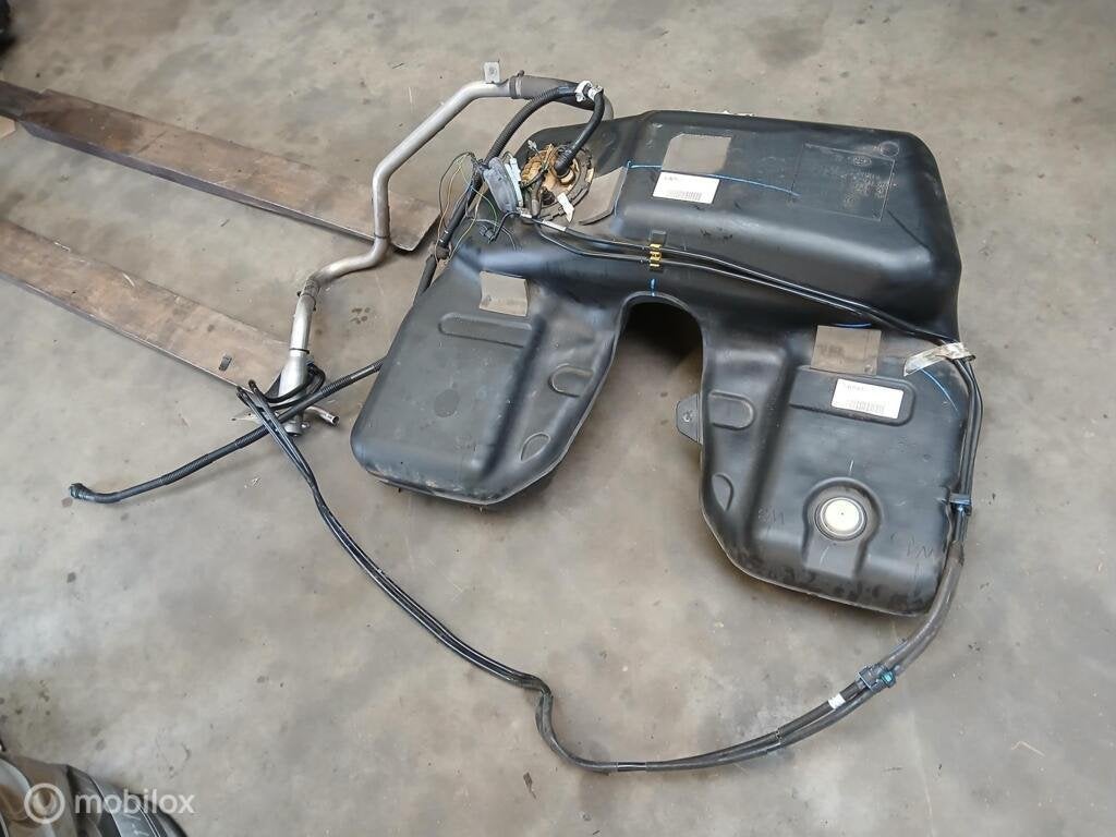 Dieseltank Range Rover L405 L494 Diesel Brandstof Tank Pomp, Land Rover, Ophalen of Verzenden