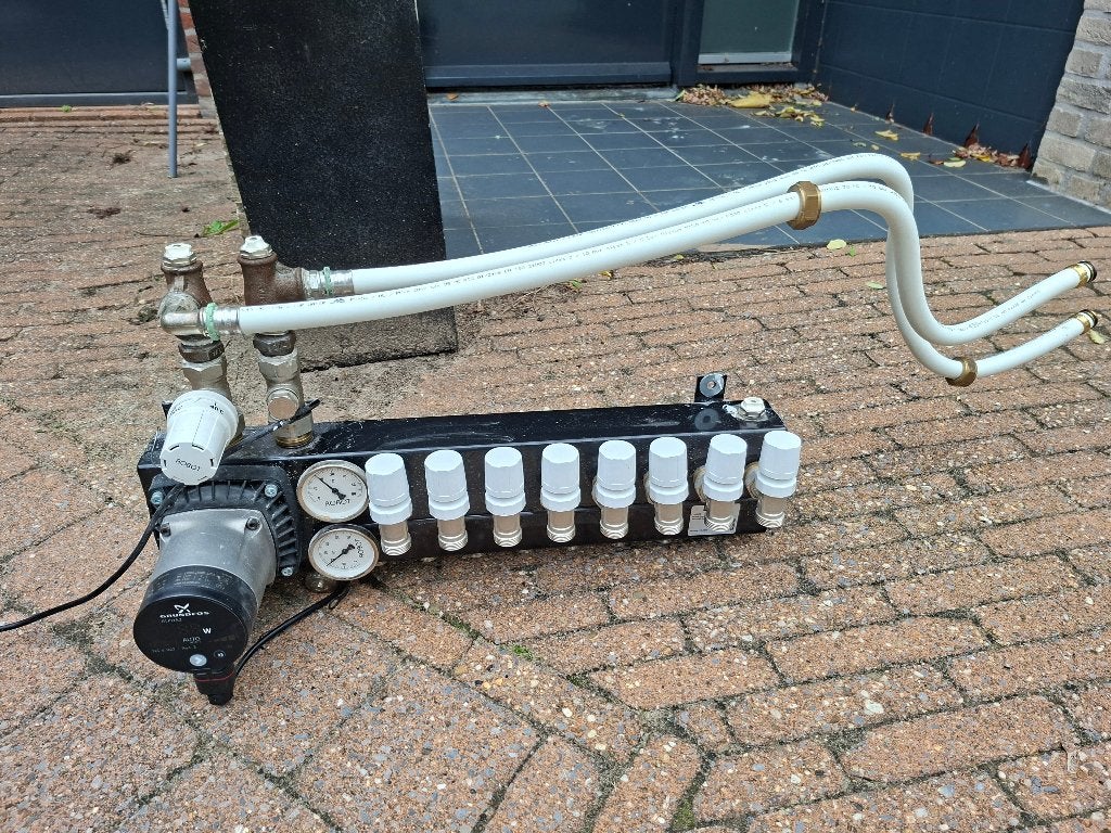 Verdeler vloerverwarming met pomp, Ophalen, Gebruikt, Minder dan 30 cm, Overige typen