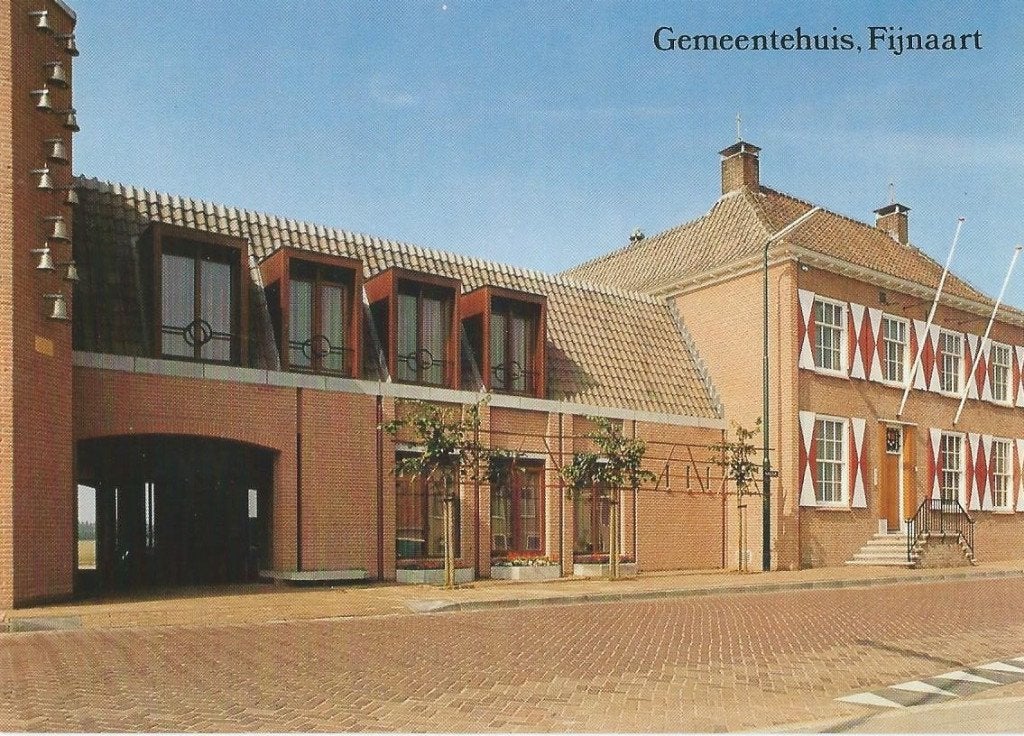 Ansichtkaart Gemeentehuis Fijnaart, Verzenden, 1980 tot heden, Ongelopen, Noord-Brabant