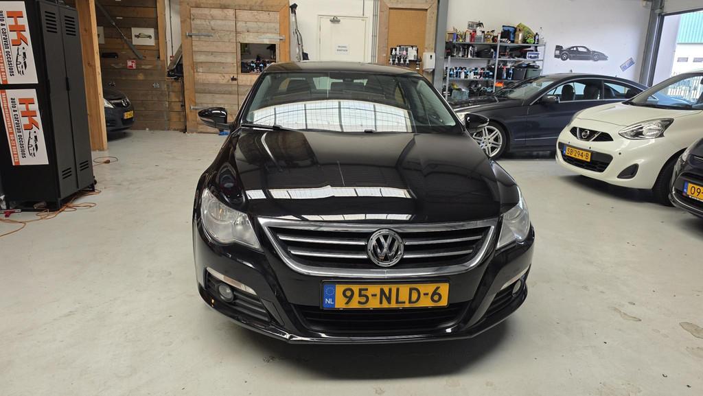 Volkswagen Passat CC 1.8 TSI 160PK Navi, Bluetooth, Trekhaak, Voorwielaandrijving, Euro 5, Stof, 4 cilinders