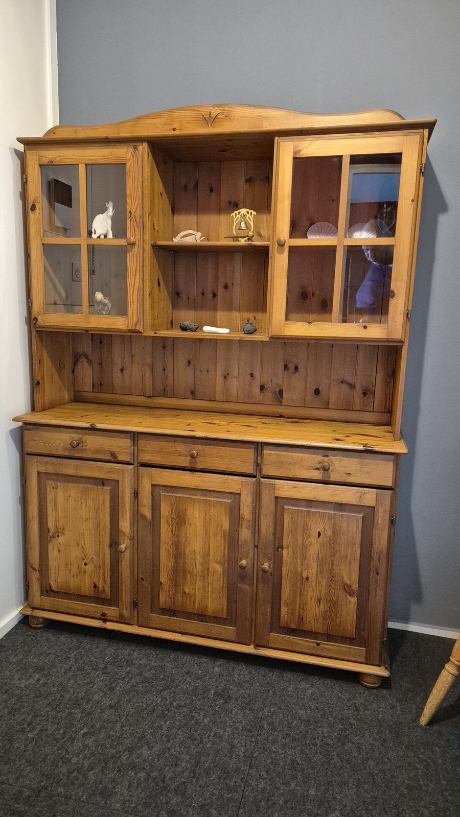 Massief grenen dressoir met vitrinekast, Ophalen, Gebruikt, Grenenhout, 25 tot 50 cm