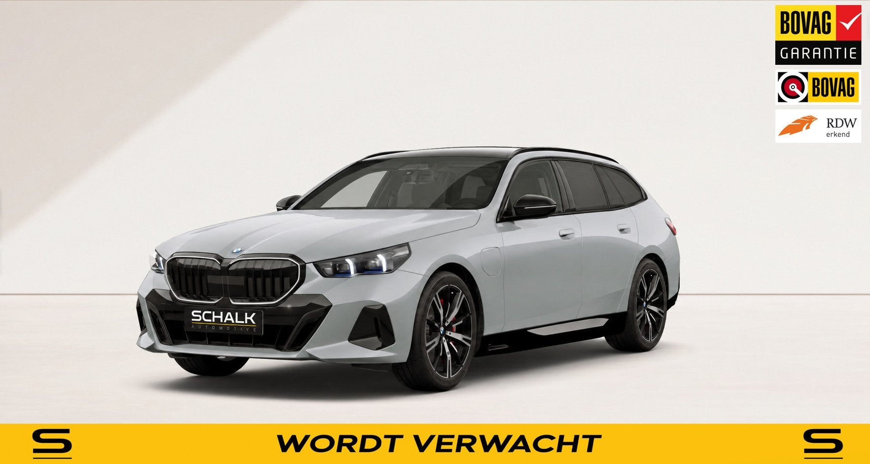 BMW 5-serie Touring |M-Sport Pro|Pano|B&W|Trekhaak|Fiscaal g, Dealer onderhouden, Zwart, 2000 kg, Verwarmde buitenspiegels