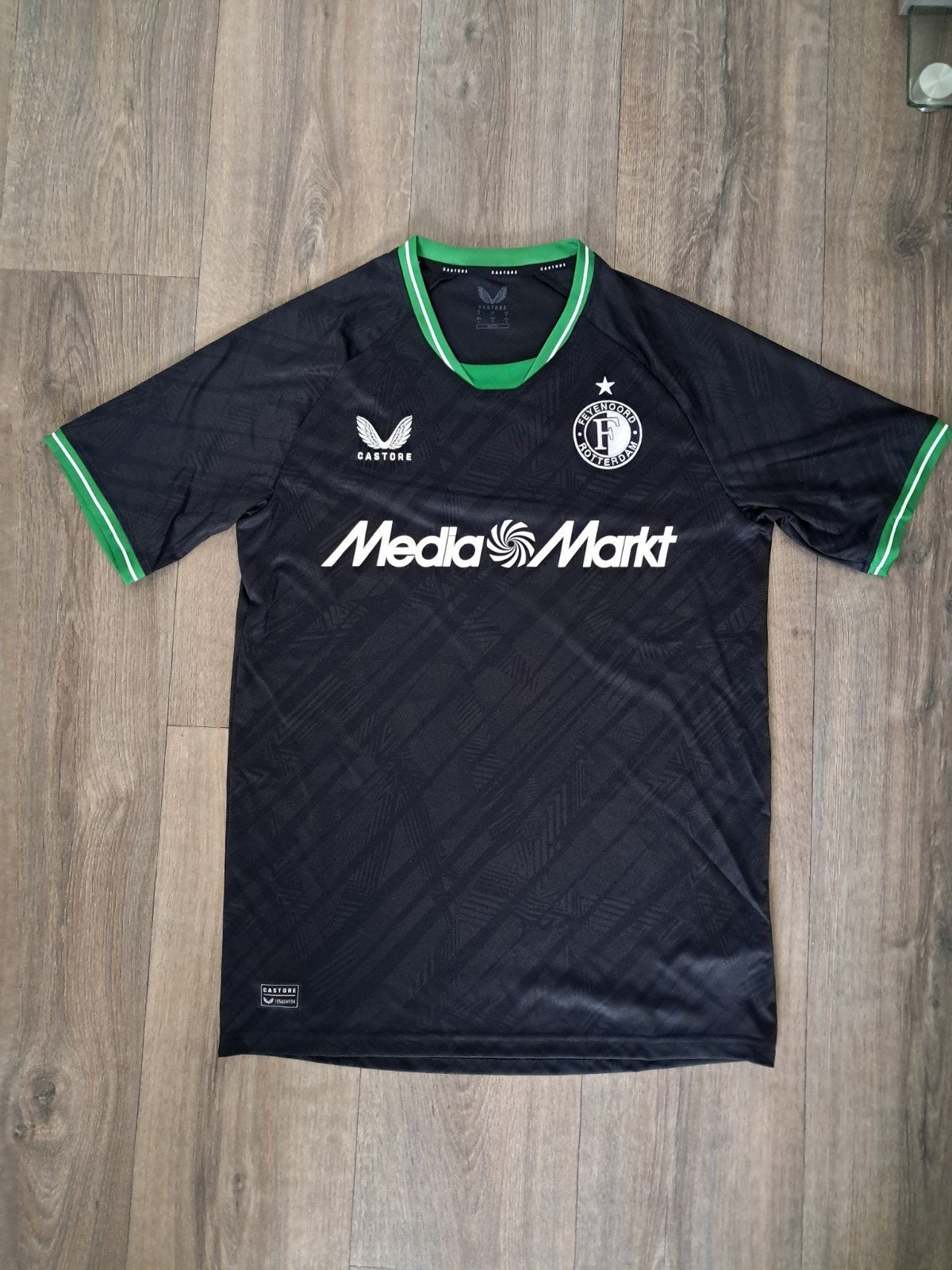 Feyenoord Castore uitshirt Media Markt maat M, Ophalen of Verzenden, Zo goed als nieuw, Shirt