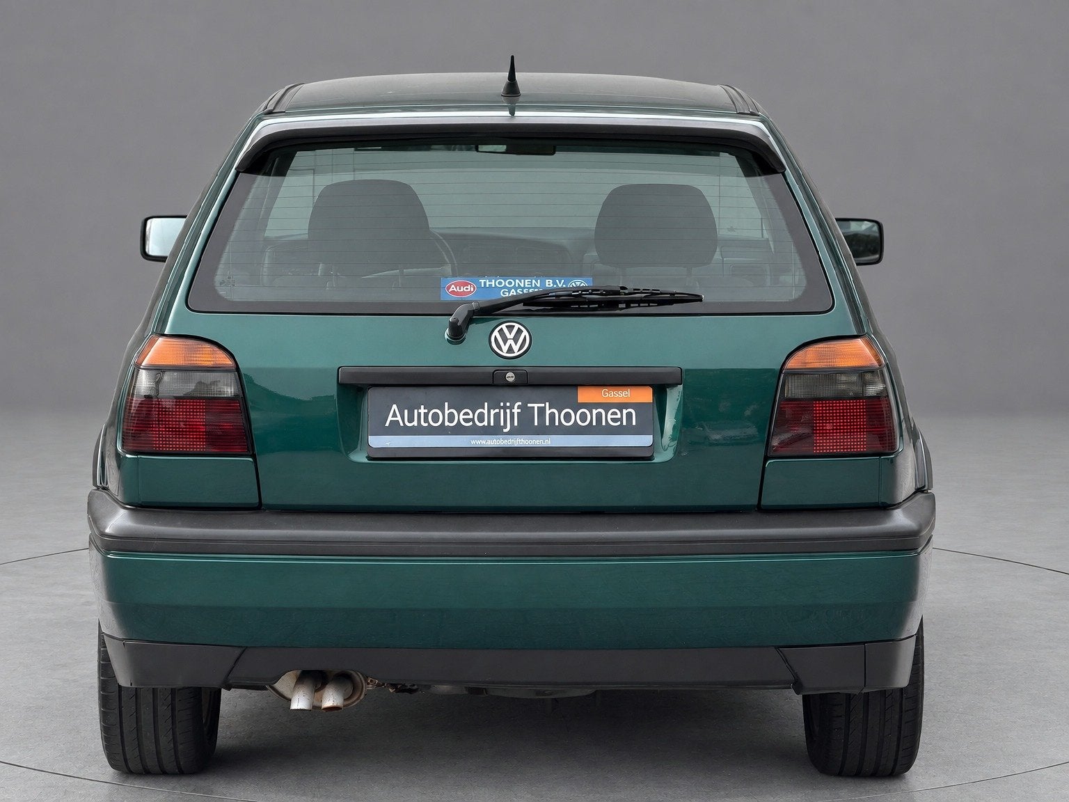 Volkswagen Golf 2.0 GTI | org NL | Dragon Green Pearl Effect, Voorwielaandrijving, Dealer onderhouden, Stof, Elektrische ramen