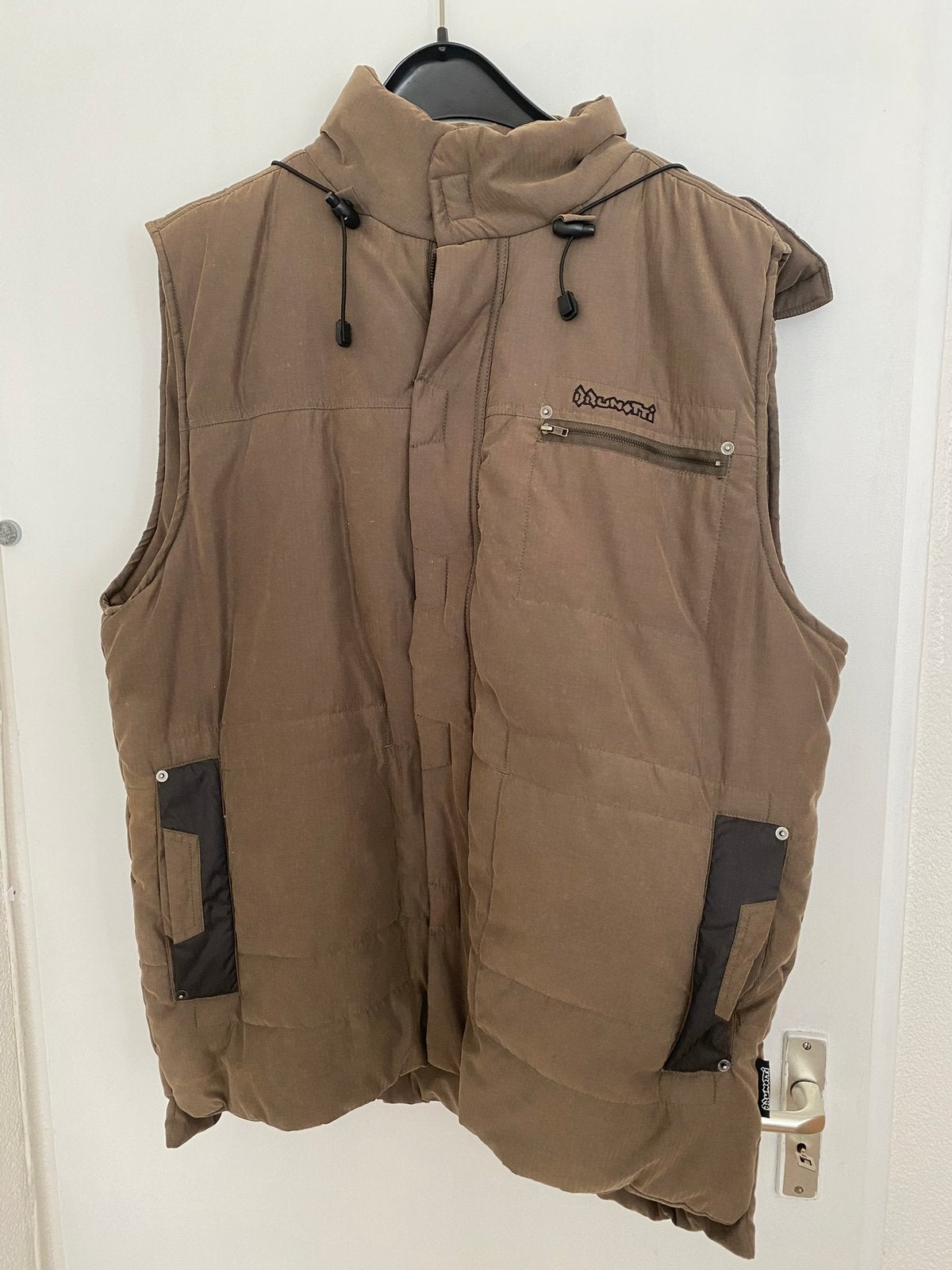 Brunotti bodywarmer maat L (legergroen) vintage, Ophalen of Verzenden, Nieuw, Maat 52/54 (L), Groen