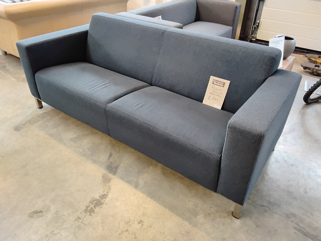 Montel bank 210cm, grijze stof, Second Life Wolvega., Ophalen, Driepersoons, 75 tot 100 cm, Zo goed als nieuw