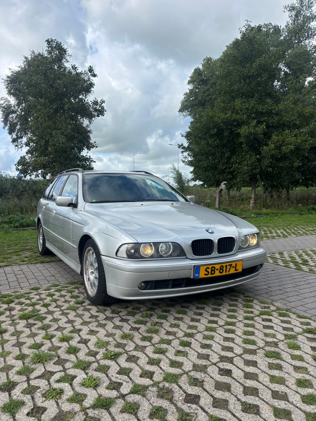 BMW E39 Touring 530i 2003, Automaat, Achterwielaandrijving, Zwart, 1650 kg