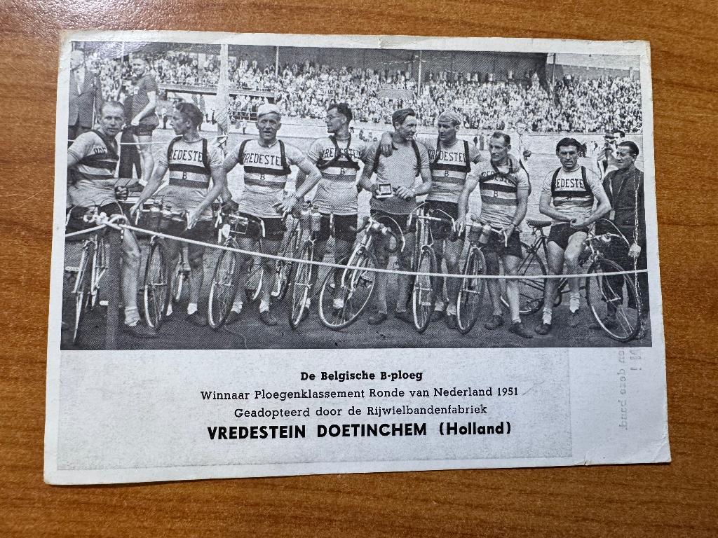 wielrennen reclame Vredestein Doetinchem, Verzenden, 1940 tot 1960, Ongelopen, Sport en Spel