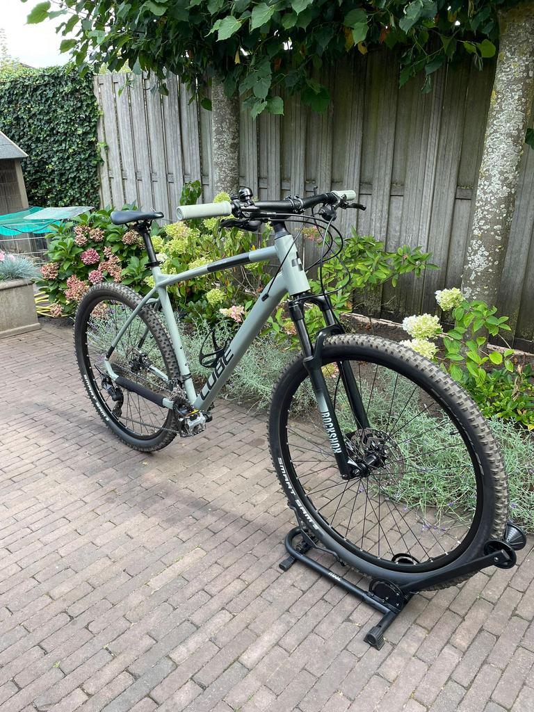 Mountainbike cube attention, Fietsen en Brommers, Ophalen, Zo goed als nieuw, Meer dan 20 versnellingen, Overige merken