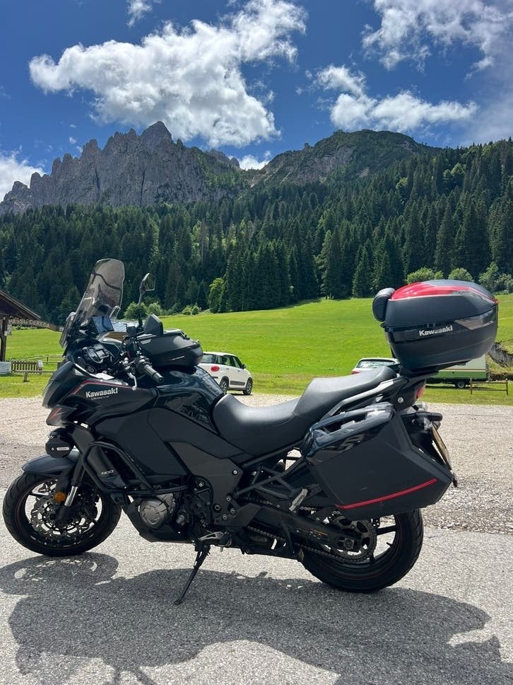 Nette Versys 1000 grand tourer 2017 incl garmin Zumo XT, Motoren, Motoren | Kawasaki, Particulier, Toermotor, meer dan 35 kW, 4 cilinders