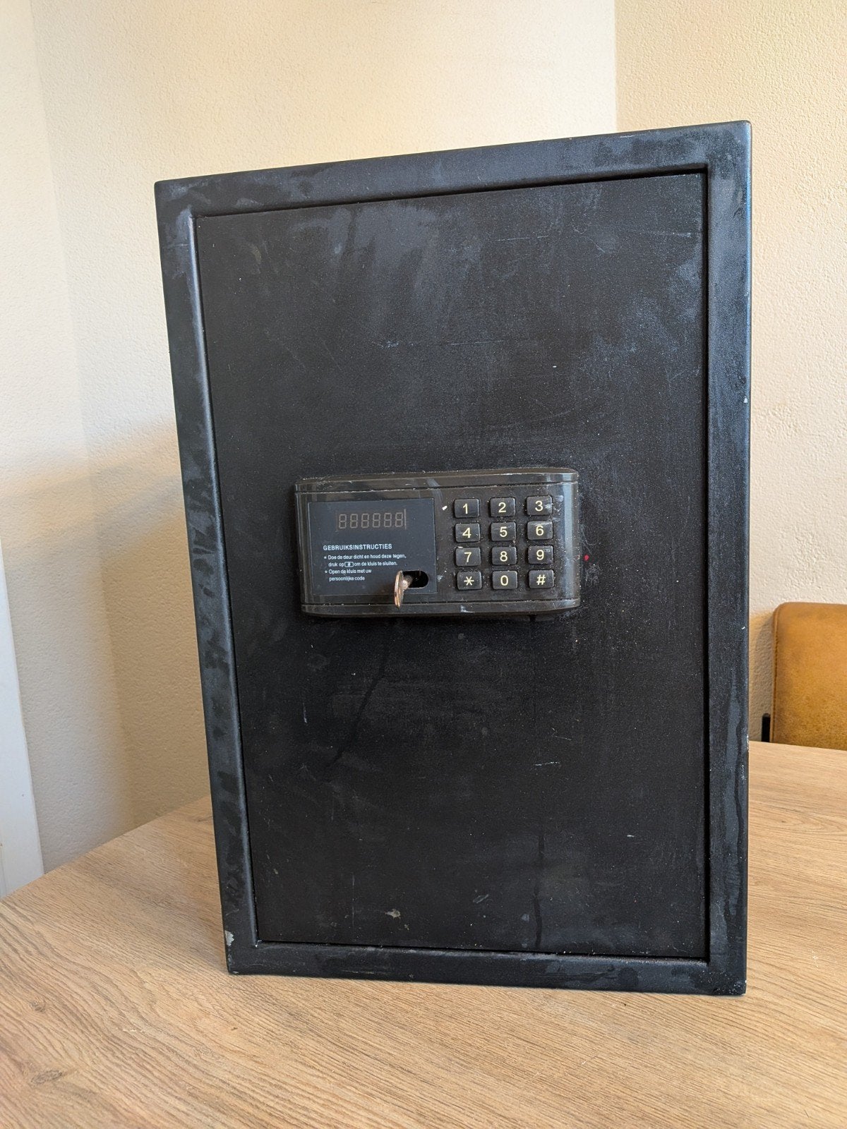 Elektronische Kluis / Safe (56x37x45 cm) – Met Noodsleutel
B, Ophalen, Gebruikt, Brandkast