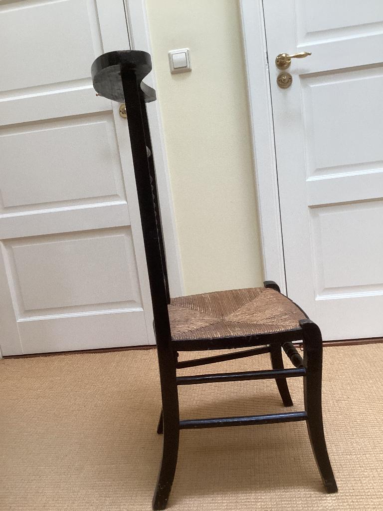 Antieke stoelen bidstoeltje te koop, Ophalen