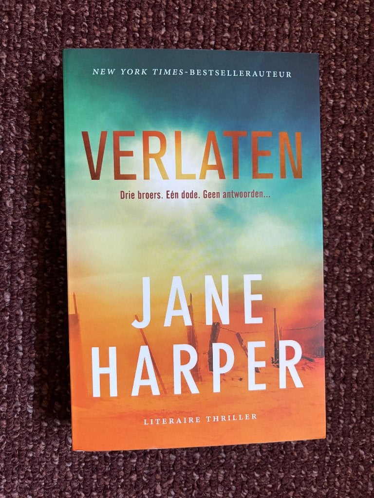 Jane Harper, Verlaten, Ophalen of Verzenden, Zo goed als nieuw