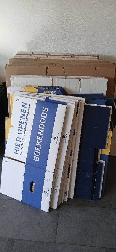 Verhuisdozen circa 100 stuks, Ophalen, Doos, 40 tot 60 cm, Opvouwbaar