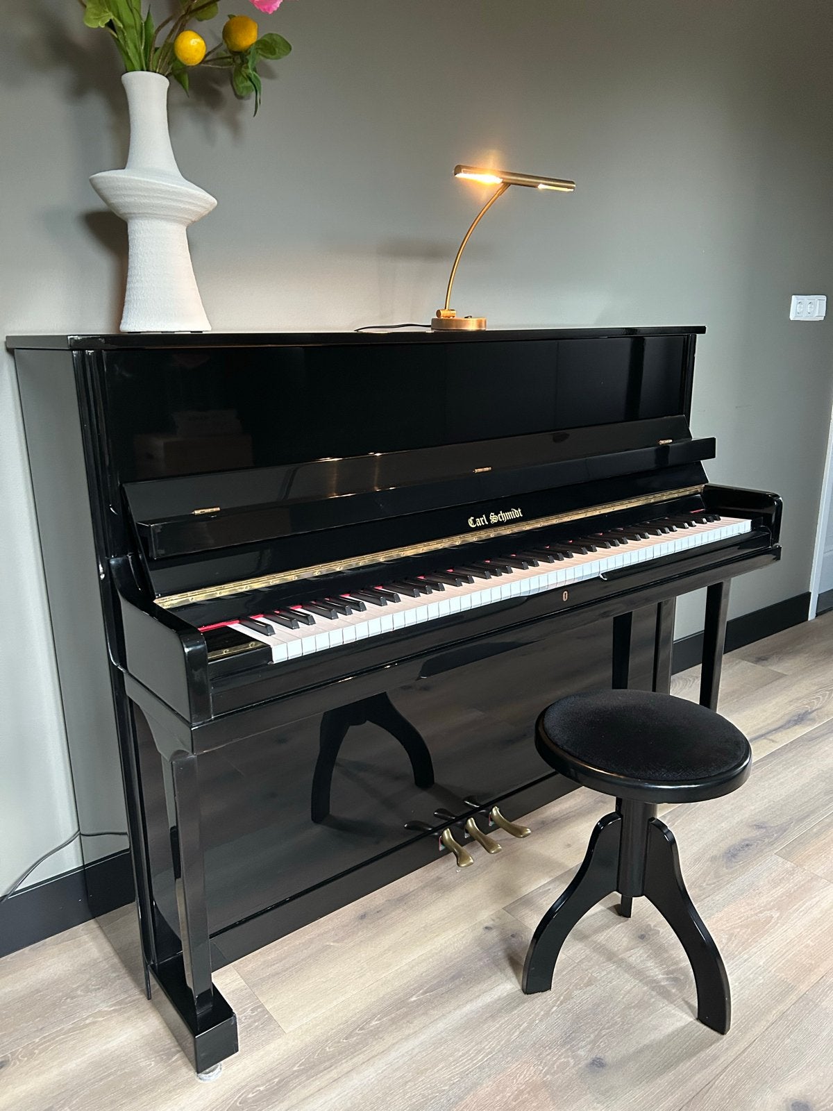 Prachtige Carl Schmidt piano met krukje en lampje, Muziek en Instrumenten, Gebruikt, Zwart, Ophalen of Verzenden, Piano
