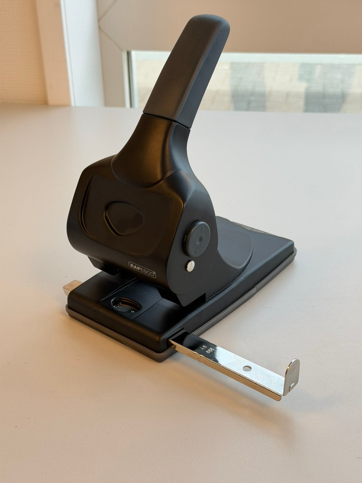 Rapesco 1015 Heavy Duty Perforator Alu 65 Vel 2-gaats NIEUW, Diversen, Nieuw, Ophalen of Verzenden, H, H