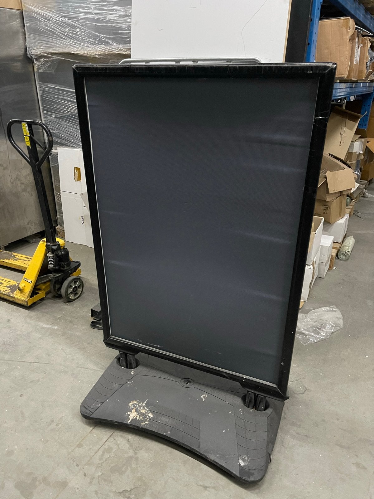 Zwart stoepbord met watergevulde voet, Ophalen, Nieuw, Reclamebord