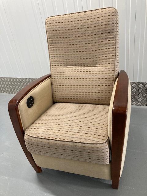 Stijlvolle luxe fauteuil met relax-functie, accu, z.g.a.n, Ophalen, 75 tot 100 cm, Zo goed als nieuw, Strak en stijlvol
