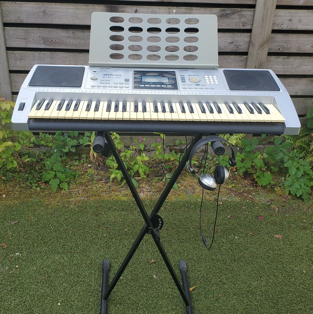 Keyboard, Muziek en Instrumenten, Keyboards, Ophalen of Verzenden, Gebruikt, 61 toetsen, Overige merken