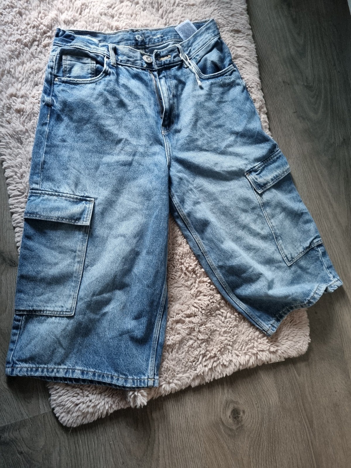 Korte broeken maat 36 voor meisje van 12 jaar, Kinderen en Baby's, Kinderkleding | Maat 152, Ophalen of Verzenden, Meisje, Broek