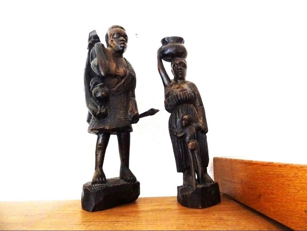 Jager en vrouw, houtsnijwerk uit Ghana, Ophalen