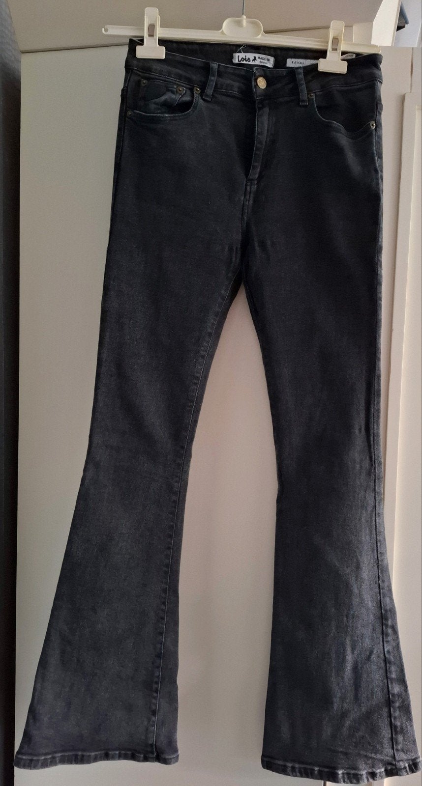 Lois Raval High Rise Flared Jeans - Zwart - W31 L34, Zwart, Ophalen of Verzenden, Zo goed als nieuw, W30 - W32 (confectie 38/40)