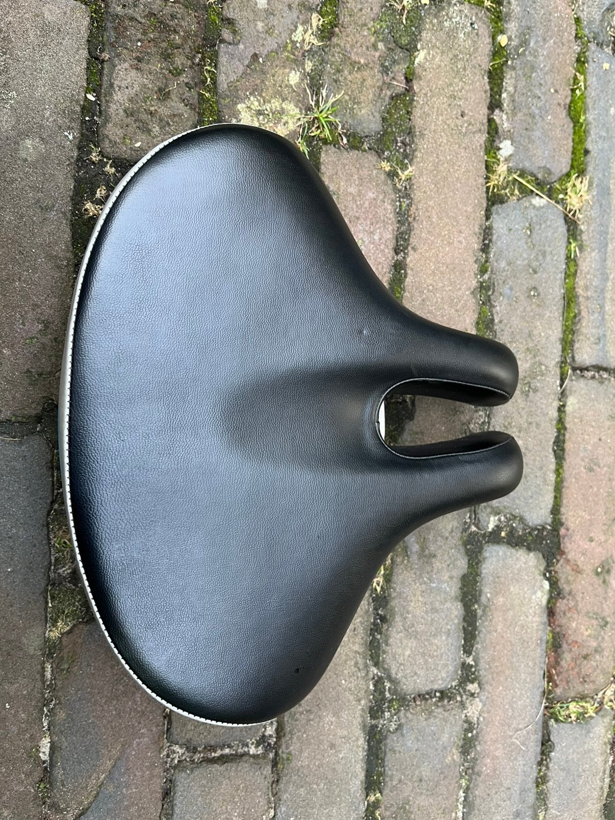 ISM Berkley zadel, Ophalen, Zo goed als nieuw, Zadel