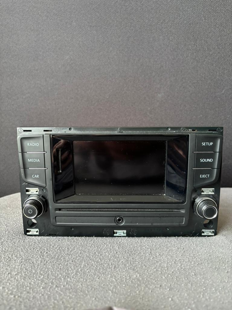 Originele autoradio volkswagen golf 7, Auto diversen, Autoradio's, Ophalen, Zo goed als nieuw