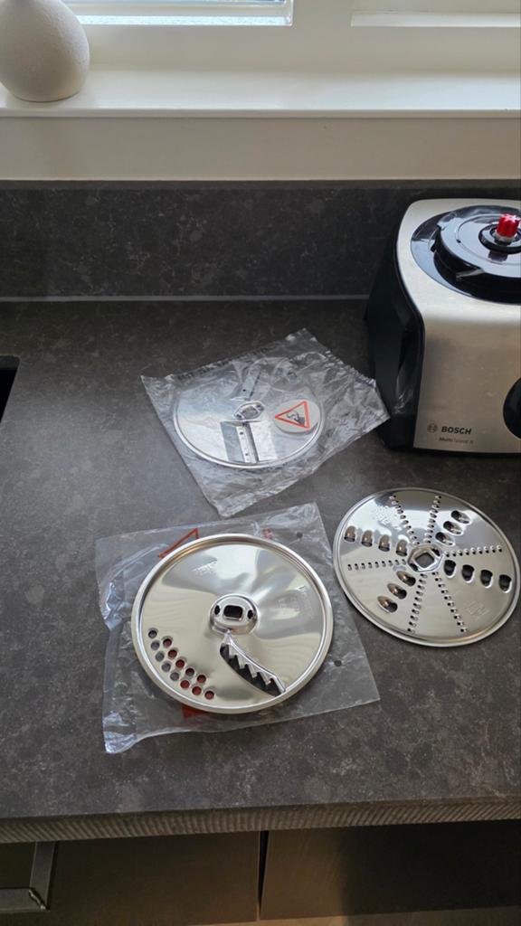 Bosch Keukenmachine - Compact en Veelzijdig, Gebruikt, 3 snelheden of meer, Ophalen of Verzenden, 2 tot 3 liter