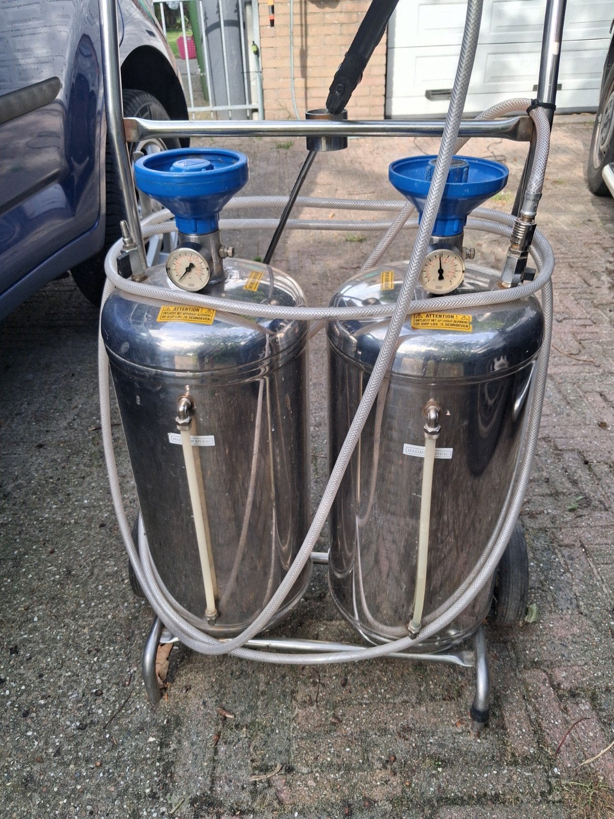 rvs sproeier met 2 tanks 20l op wielen, Ophalen, Gebruikt, Metaal