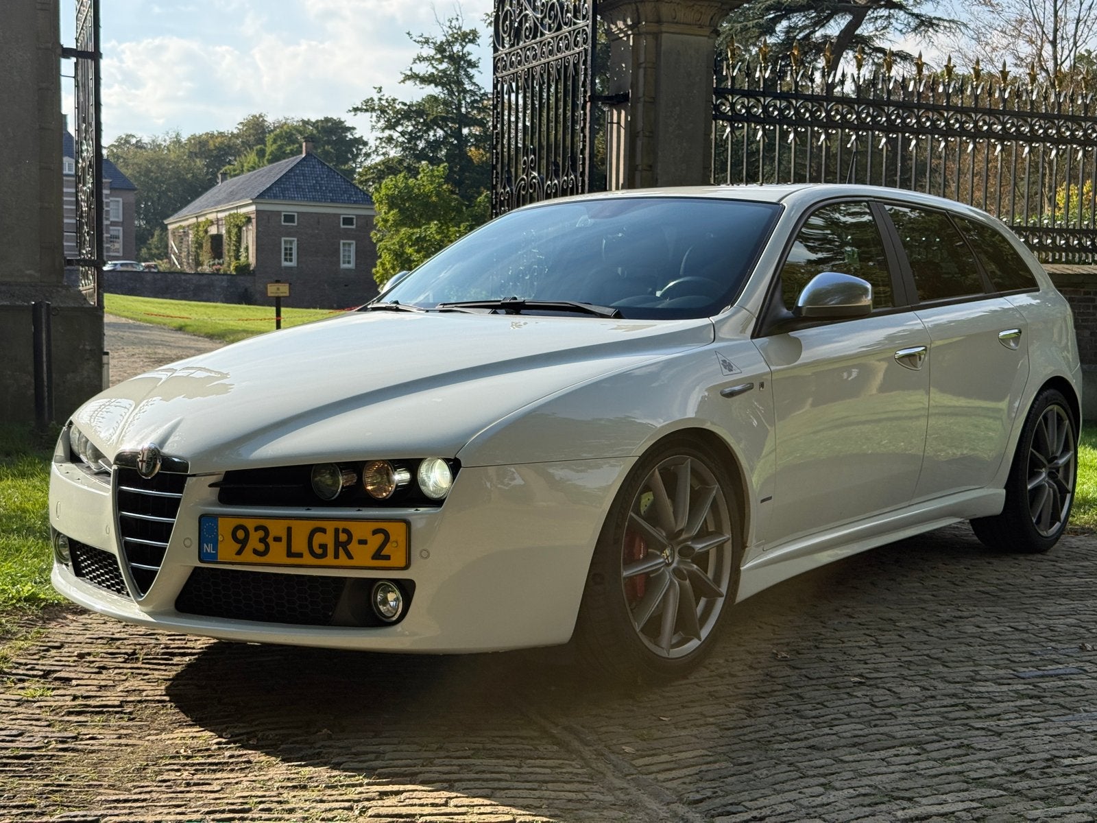 Fantastische Alfa Romeo 159 Sportwagon 1750 TBi TI (236 pk), Auto's, Voorwielaandrijving, 4 cilinders, Wit, Origineel Nederlands