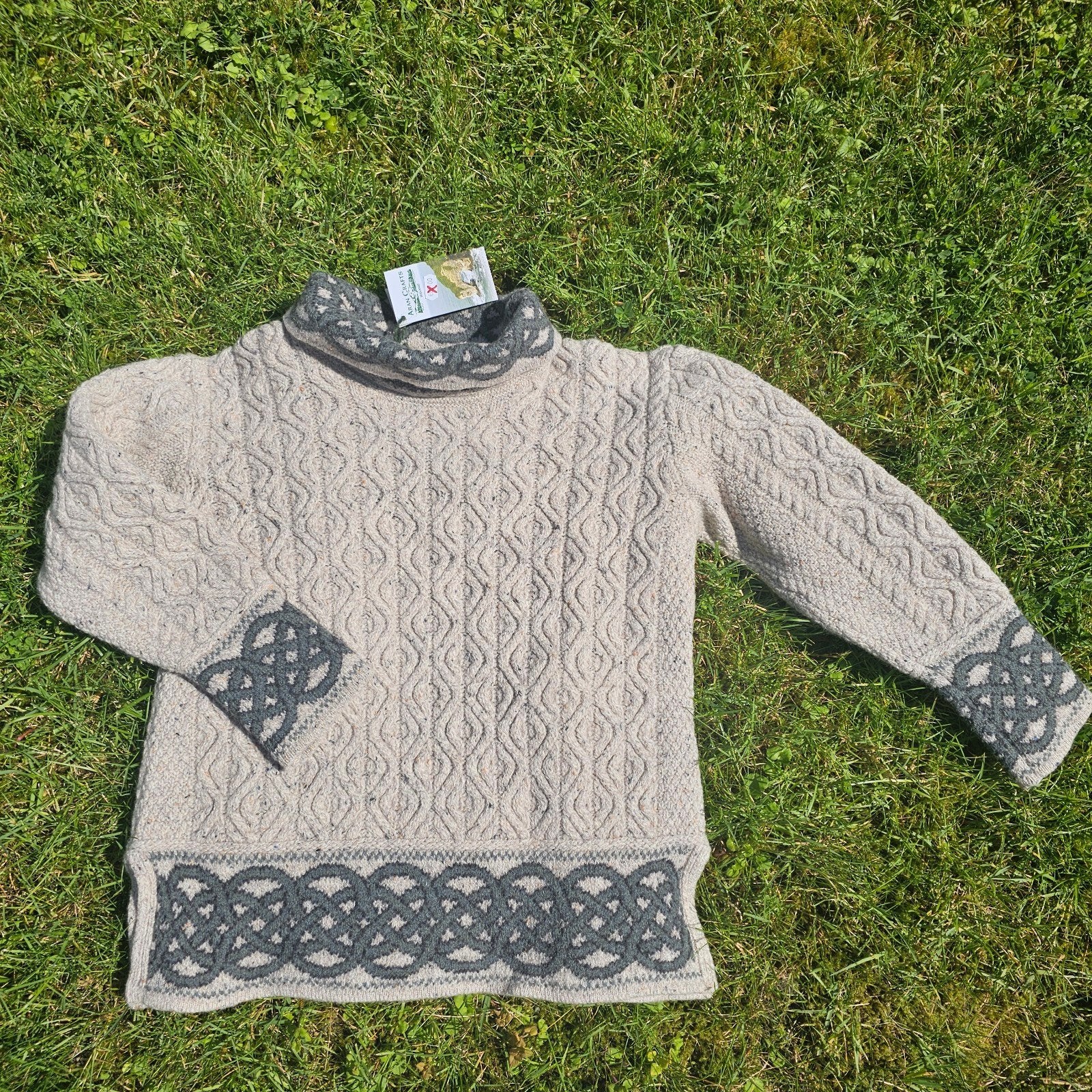 Aran trui L - nieuw met kaartje, Ophalen of Verzenden, Nieuw, Maat 42/44 (L)