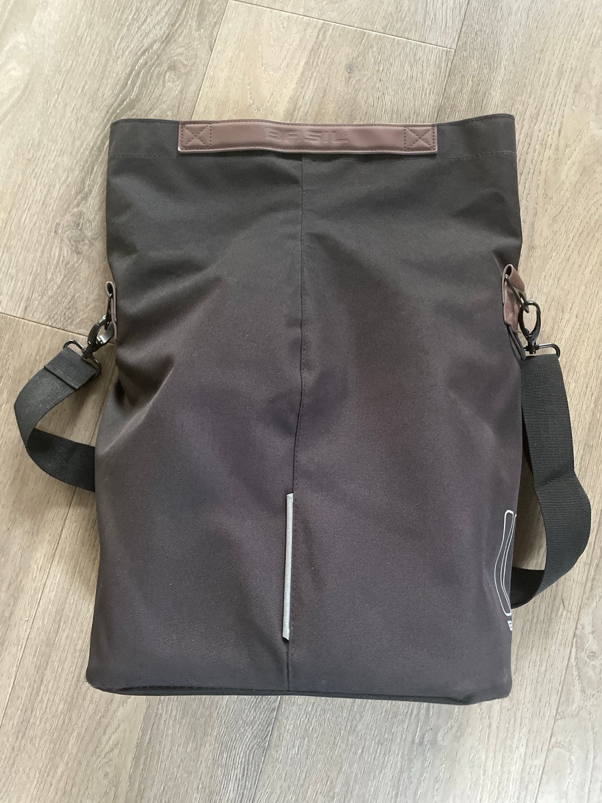 Basil enkele fietstas 14/16 liter met hengsel, Fietsen en Brommers, Ophalen, Gebruikt