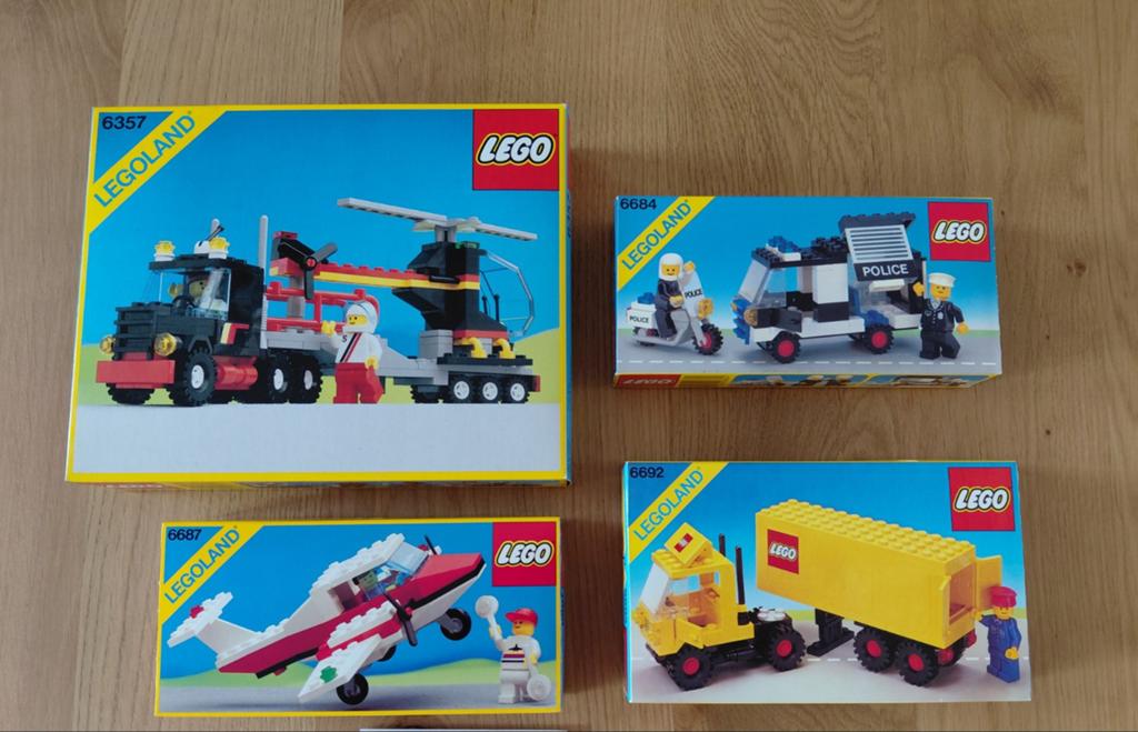 4 nog gesloten Lego classic town sets uit de jaren '80, Ophalen of Verzenden